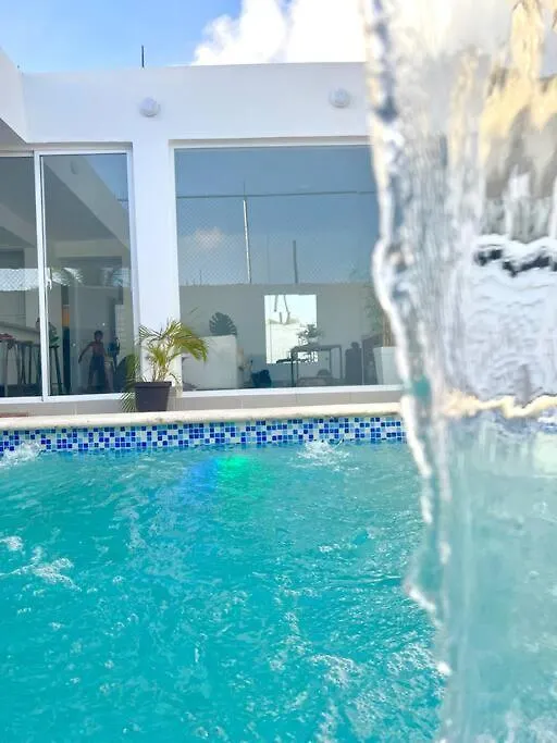 בית נופש Valiente Casa Vacacional A 5 Minutos Del Aeropuerto By Drvacationsrental